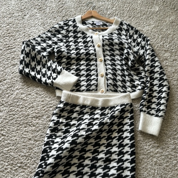 NWOT William Rast set. Size S. - Picture 4 of 4